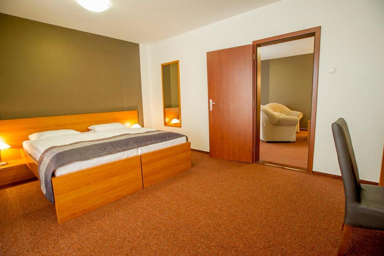 Wellness Hotel Thermal Štúrovo Exterior foto