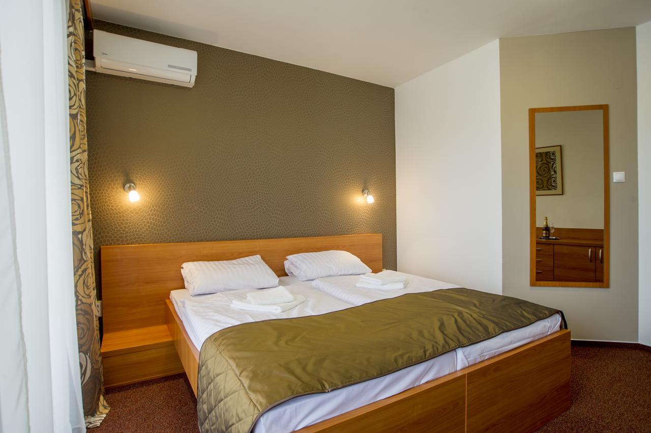 Wellness Hotel Thermal Štúrovo Exterior foto