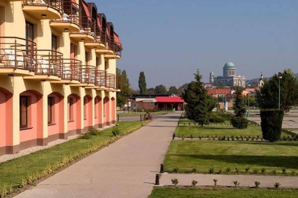 Wellness Hotel Thermal Štúrovo Exterior foto